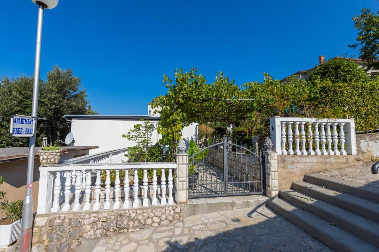 Apartman Mladenka Dramalj Luaran gambar
